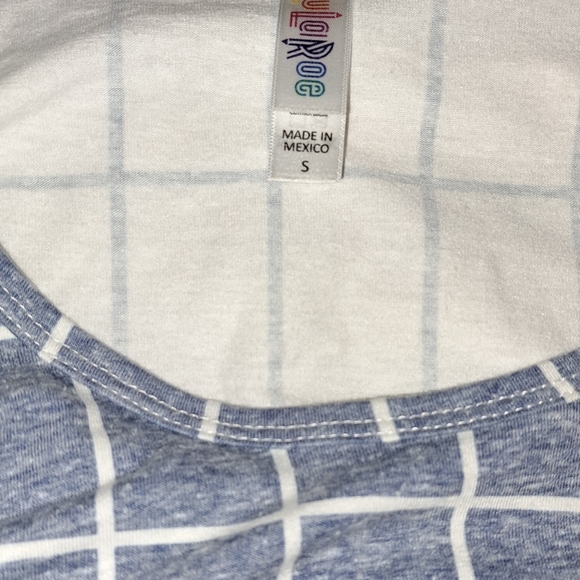 LuLaRoe tunic shirts all size small. Bundle of 4 shirts! - Picture 7 of 16